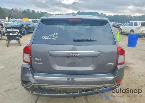 2016 Jeep Compass Latitude z USA, uszkodzony, nr VIN 1C4NJDEB1GD587879